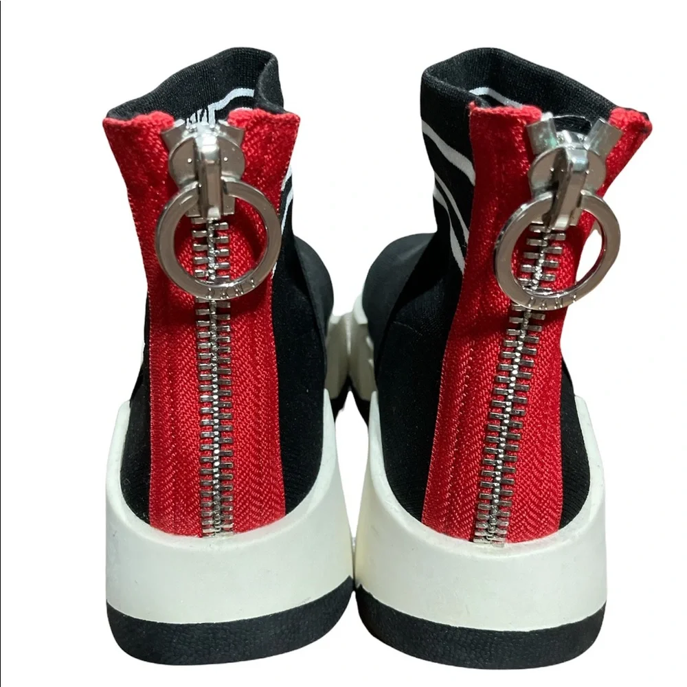 DKNY Marine Black and White Sole Top Sneakers size 6 - Picture 4 of 13